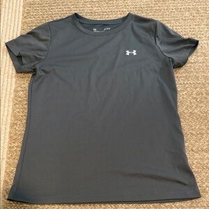 Under Armour Women's Dark Gray Short Sleeve Tee